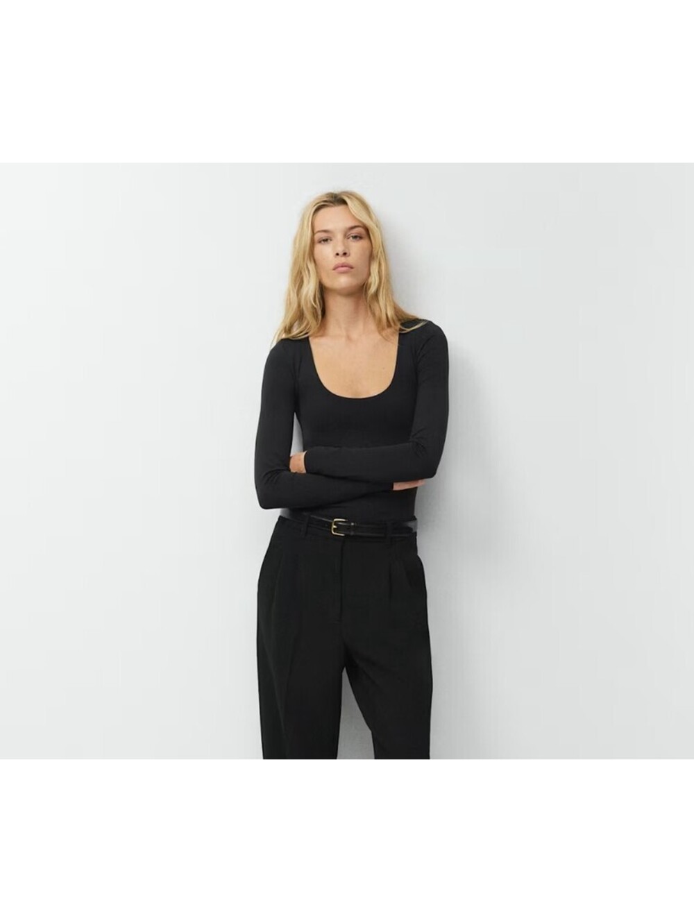 ARITZIA Smooth Seamless Longsleeve Size XS